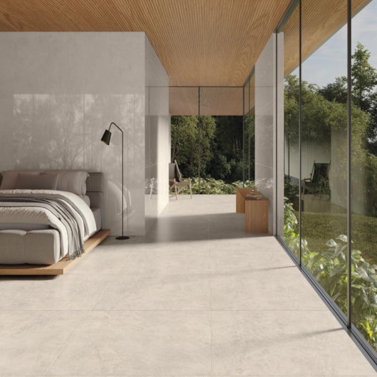Rodapé Portobello Moonlight Off White Polido 20x120cm Retificado - Imagem principal - 994825b3-bb46-4029-8317-bbc5dc6268f9