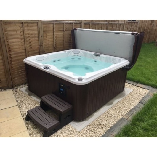 Spa 6 Lugares Com Aquecedor J235 Jacuzzi 14x214x92cm  - Imagem principal - 8d69905a-da24-4d0b-851b-b71c7ffd299c