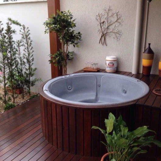 Spa Com Hidromassagem Eco Top Line Ouro Fino 170x170cm - Imagem principal - ee74423e-b73a-4a43-95bb-64d57faacf15