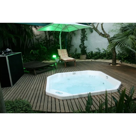 Spa De Acriílico 8 Pessoas Com Aquecedor Meridian Jacuzzi 214x214cm  - Imagem principal - 8e20aa27-3ded-4da5-93c6-b670c8ead0c1