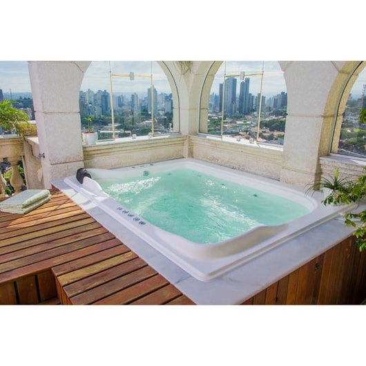 Spa De Acrílico 6 Pessoas Eccelenza 3 Luxo 240x190cm Astra - Imagem principal - 0cb60417-e6ba-4433-b9d3-0fb0fbd213c8