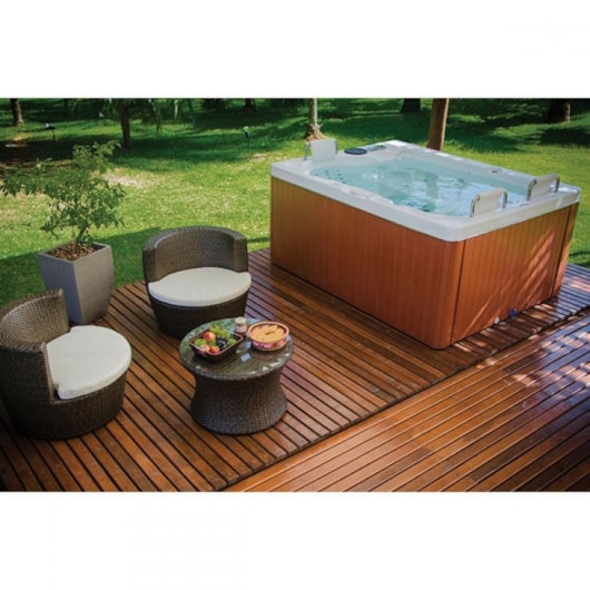 Spa De Gel Coat 3 Pessoas Mônaco Luxo 200x155cm Astra - Imagem principal - 2bd5daca-e874-41e2-ba60-6cb1c2500dd1