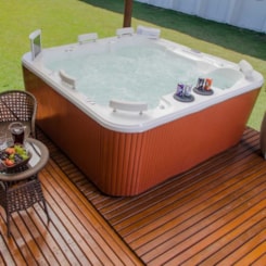 Spa De Gel Coat 6 Pessoas Bahamas Luxo 228x228cm Astra