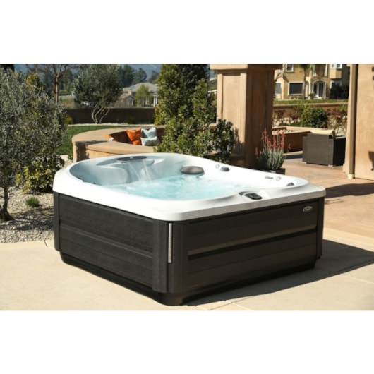Spa J475 W Stereo 60Hz Jacuzzi - Imagem principal - a7b01bc9-fecc-488d-af27-d1b230bcd124