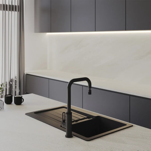 Torneira De Mesa Para Cozinha Com Bica Móvel Urban Black Matte Deca - Imagem principal - d6becad3-c235-4e57-b0dd-779e19cd1e3a