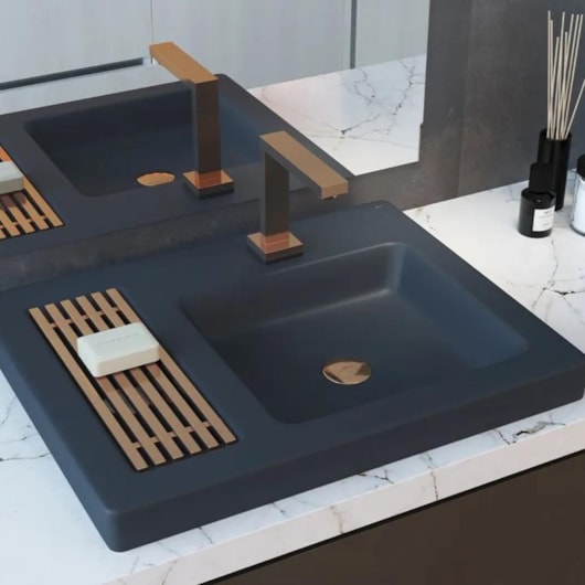 Torneira De Mesa Para Lavatório Touchless Bica Alta Dream Red Gold Deca - Imagem principal - d278f636-8e59-47ff-9614-ae10cbbd1d87