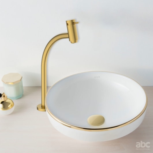 Torneira Lavatório Basic Mesa Bica Alta Matte Gold Roca - Imagem principal - 3d675b3f-e466-474c-8028-5f09d385037a