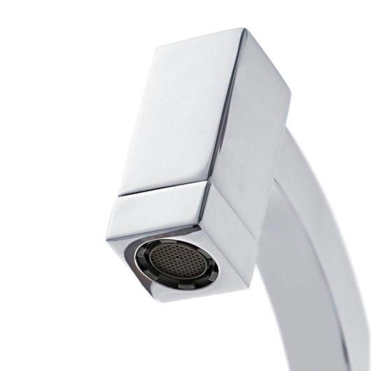 Torneira Para Lavatório De Mesa Bica Alta Basic Plus Cromada Celite - Imagem principal - 18c57c0a-268d-4aa5-a8d3-7302130fbcb5