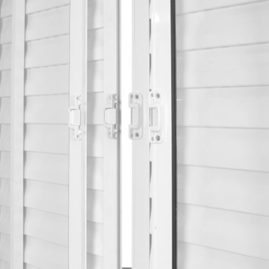 Veneziana 6 Folhas Vidro Liso Soft Plus Branco Mgm - Imagem principal - 5c6f9ccc-a5dc-4665-a900-d6e8f0f01ddf